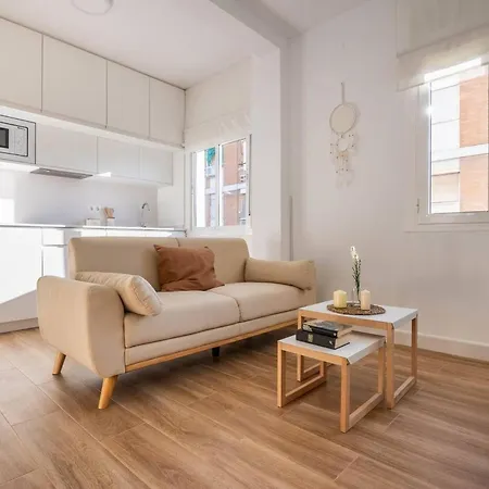 Gran Plaza - Vacacional * إشبيلية